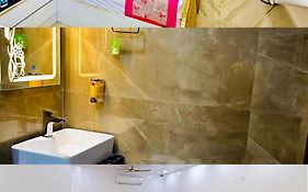 Hotel Samrat Residency Luxury At Nizamuddin Railway Station